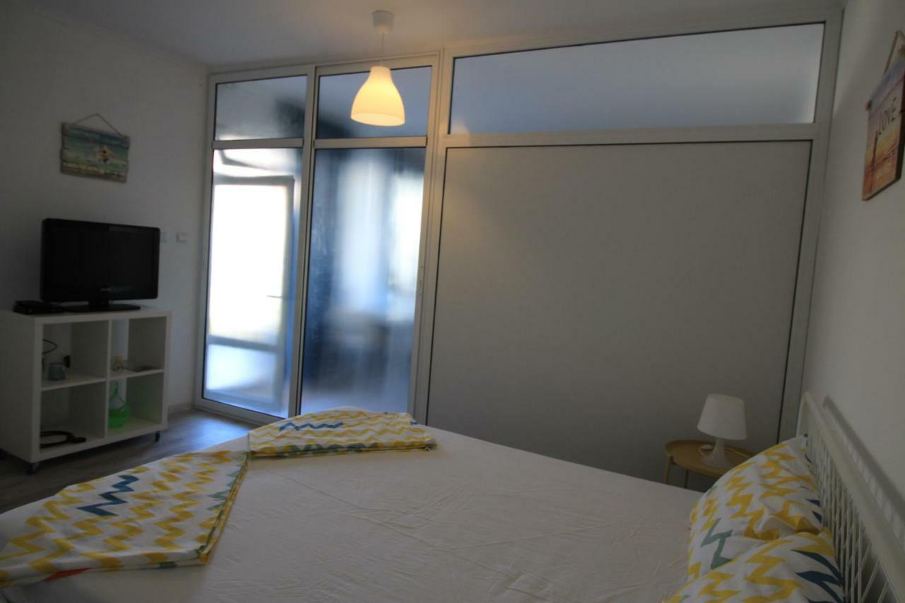 Marina Bay 22 Apartment Светий Влас Екстер'єр фото
