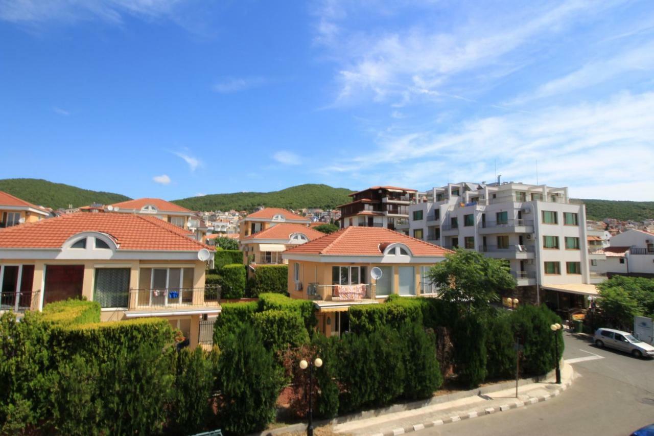 Marina Bay 22 Apartment Светий Влас Екстер'єр фото